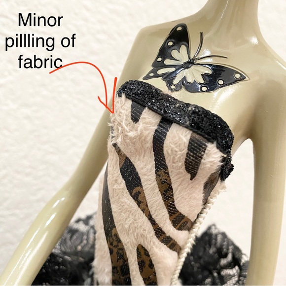 Vintage Sexy Kitty Art Whimsical Cat Sitting 14” Anthropomorphic Cat Figurine - Picture 16 of 16